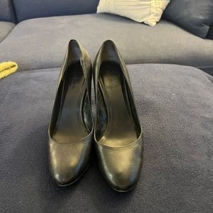 Cole Haan black heel size 8